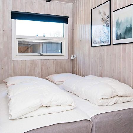 4 Person Holiday Home In Hemmet Extérieur photo