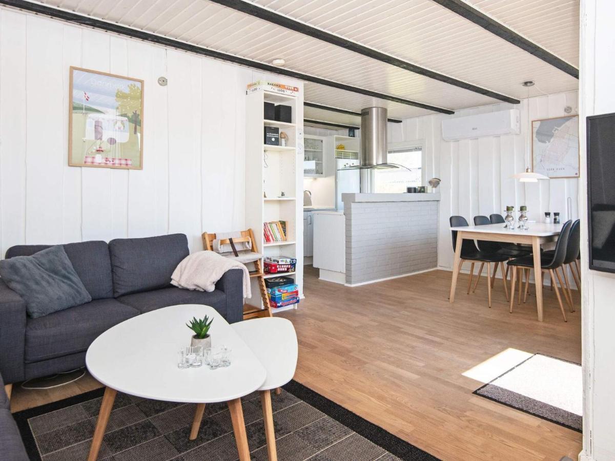 4 Person Holiday Home In Hemmet Extérieur photo