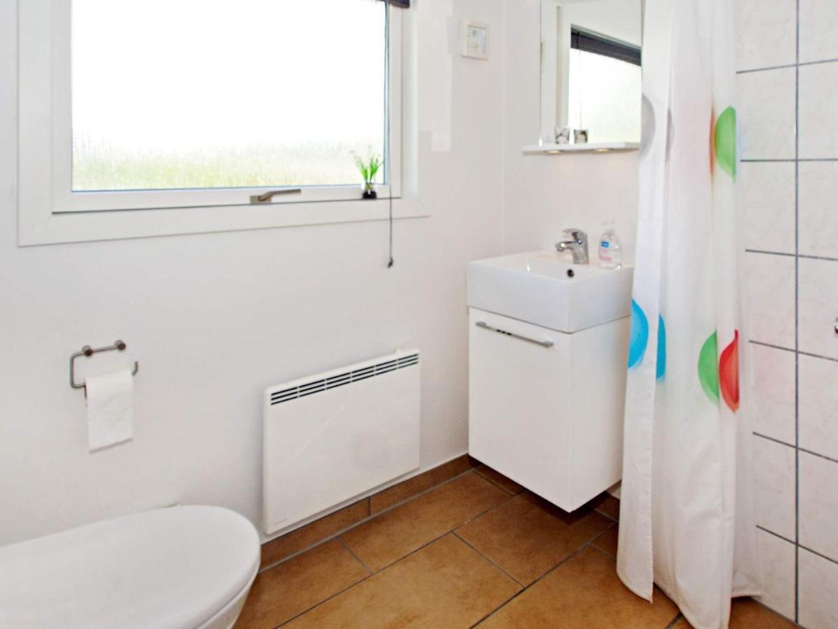 4 Person Holiday Home In Hemmet Extérieur photo